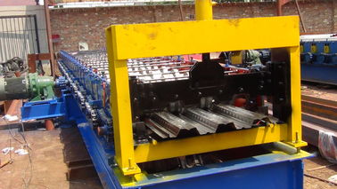 Automatyczna maszyna do formowania belek podłogowych Maszyna do produkcji stalowych płytek podłogowych z metalu