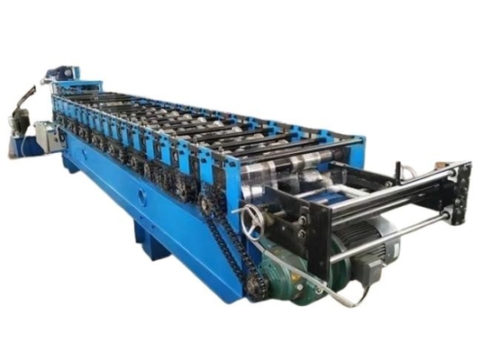 Metalowe ściany i Soffit Profile Roll Forming Machine dla gładkich i pięknych produktów końcowych