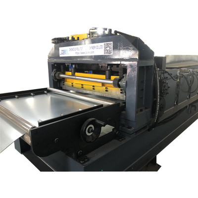 Dovetail Decking roll forming machine dla rynku USA Zaprojektowany i wyprodukowany dla potrzeb poszczególnych krajów