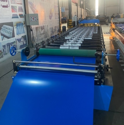 Wszechstronna krok płytek dachowych arkuszy Rolling Forming Machine W rosyjskim