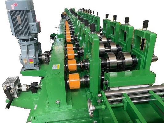 Lekkie gabaryt ściany suchej metalowej stud i tor Roll Forming Machine C kształt maszyna stalowa do sufitu