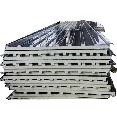 Aluminium stopu PIR izolowane wielkich ścian paneli walcowania formowania maszyny