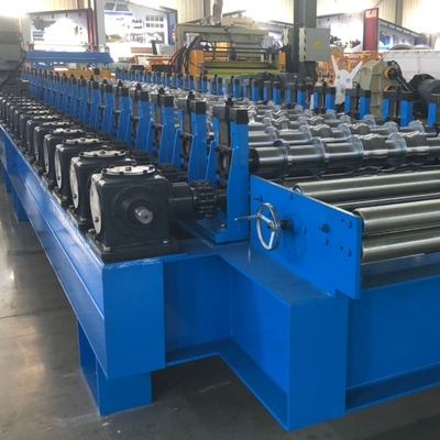 Metalowe arkusze dachowe IBR do walcowania na zimno (45 m/min)